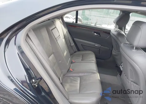 2007 Mercedes-Benz S 550 z USA, uszkodzony, nr VIN WDDNG71X67A075043